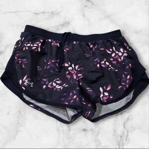 Under Armour Woman's Purple Casual Gym Floral Running Shorts Size Small (S) A97